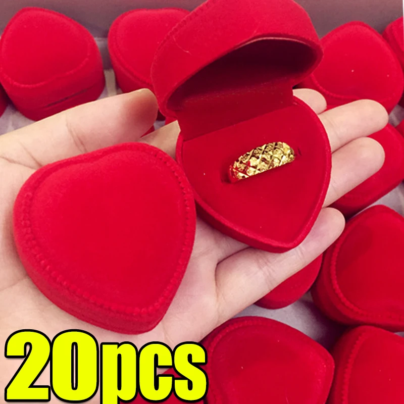 New Flocking Red Heart Shape Ring Boxes for Wedding Rings Romantic Valentine Day Gifts Charms Jewelry Display Cases Wholesale