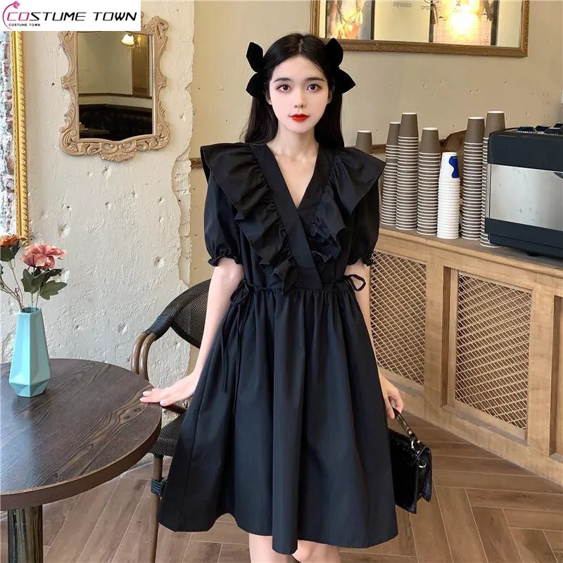 

Spring and Summer 2024 New Retro French Cool and Cute Design V-neck Waist Slim Short Sleeved Women's Dress