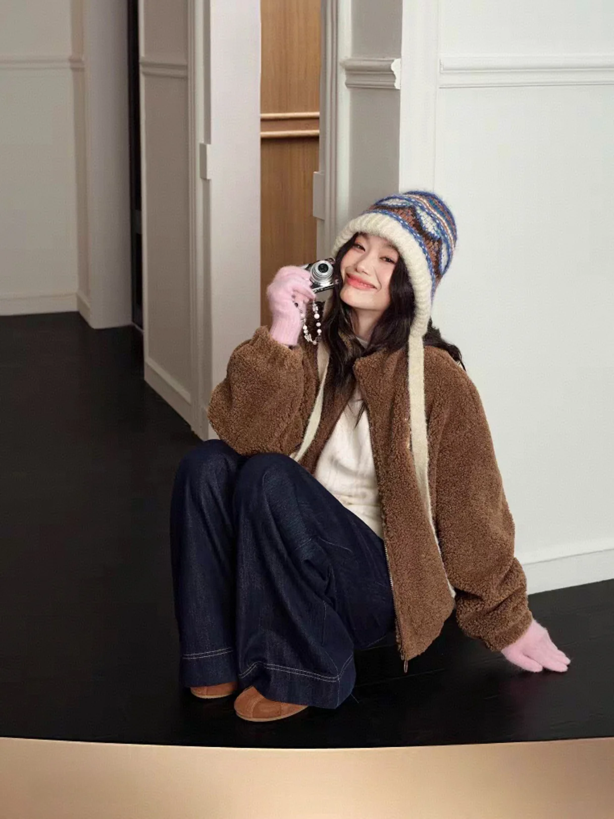 

Свободная женская зимняя куртка из искусственного меха под овчину с воротником-стойкой, на молнии, из полиэстера