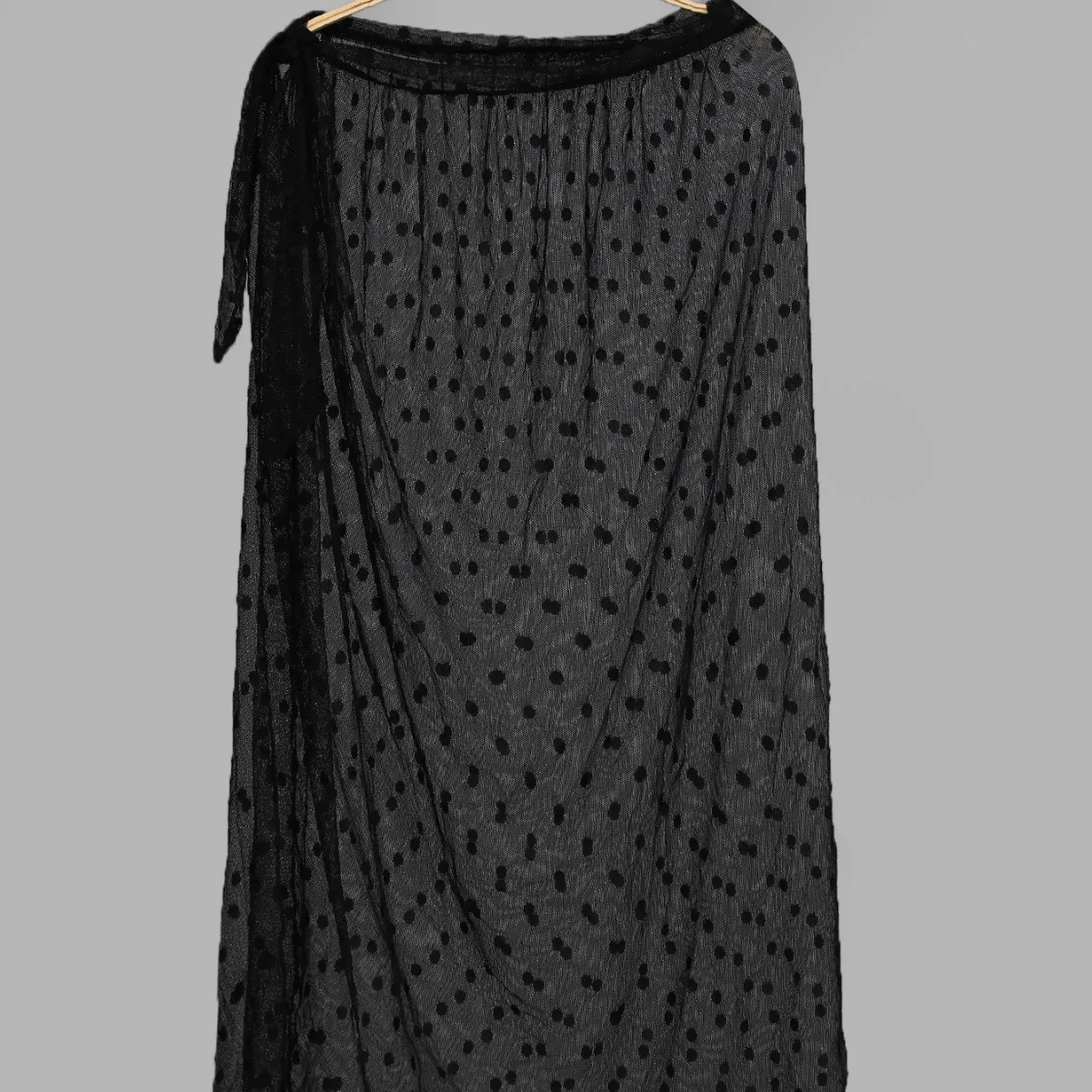 2024 Nuova felpa con cappuccio in rete a pois con gonna lunga nera con lacci per la sessualità delle donne