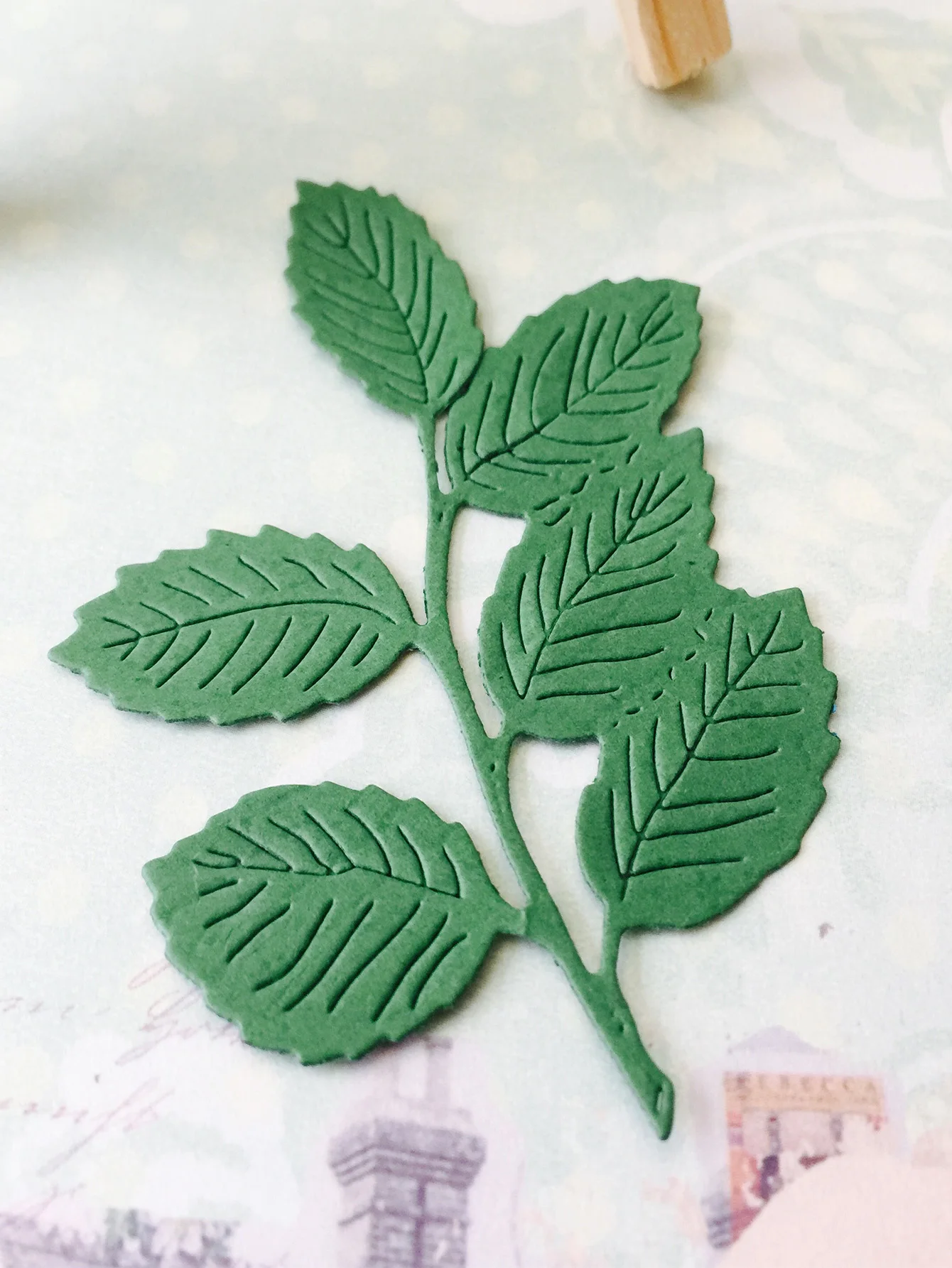 Metal Cutting Dies Leaf Stencils for DIY Scrapbooking/Photo Album Decorative Embossing Paper Card Decoration