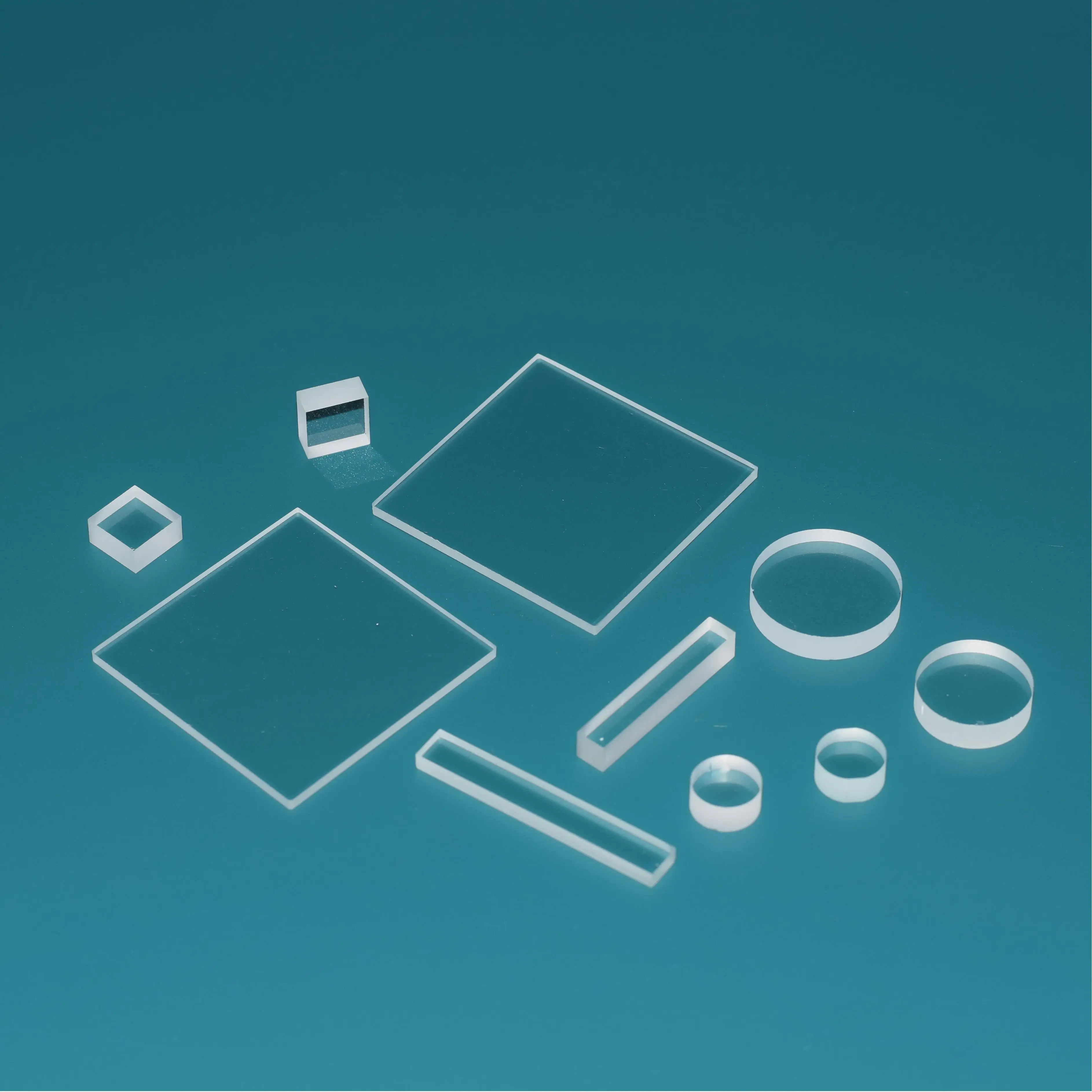 

Customized quartz small round flat lens glass 2mm 3mm high temperature resistant small cylindrical quartz glass sheet