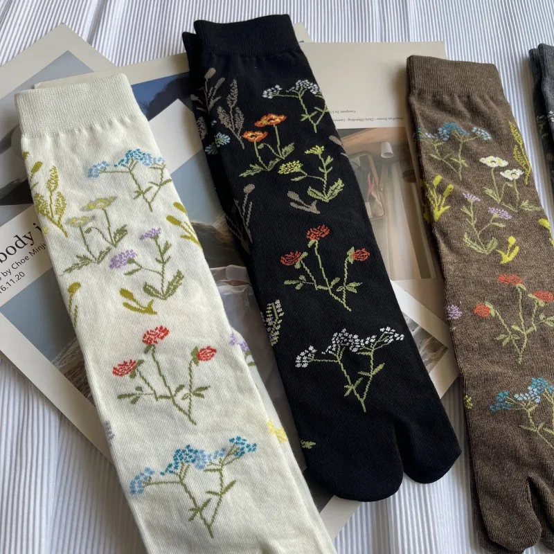 Elegant Retro Cute Combed Cotton Split Toe Woman Socks Plant Floral Patterns Soft Two-Toed Japanese Harajuku Women\'s Tabi Sox