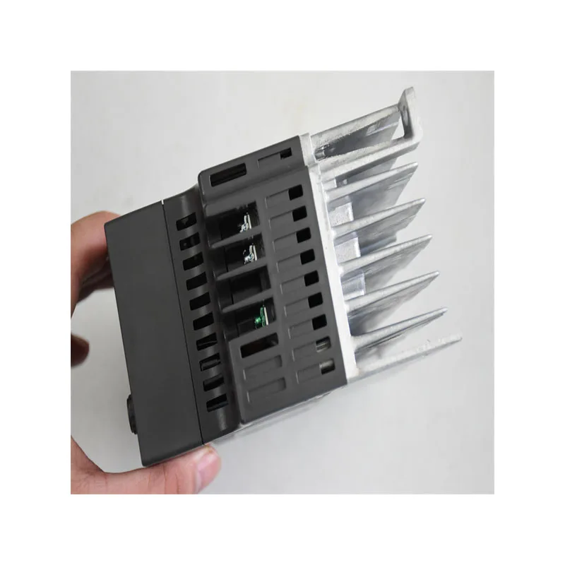 Diskon Besar Inverter Pengontrol 220V Ke 380V VFD150V43A-2 Delt