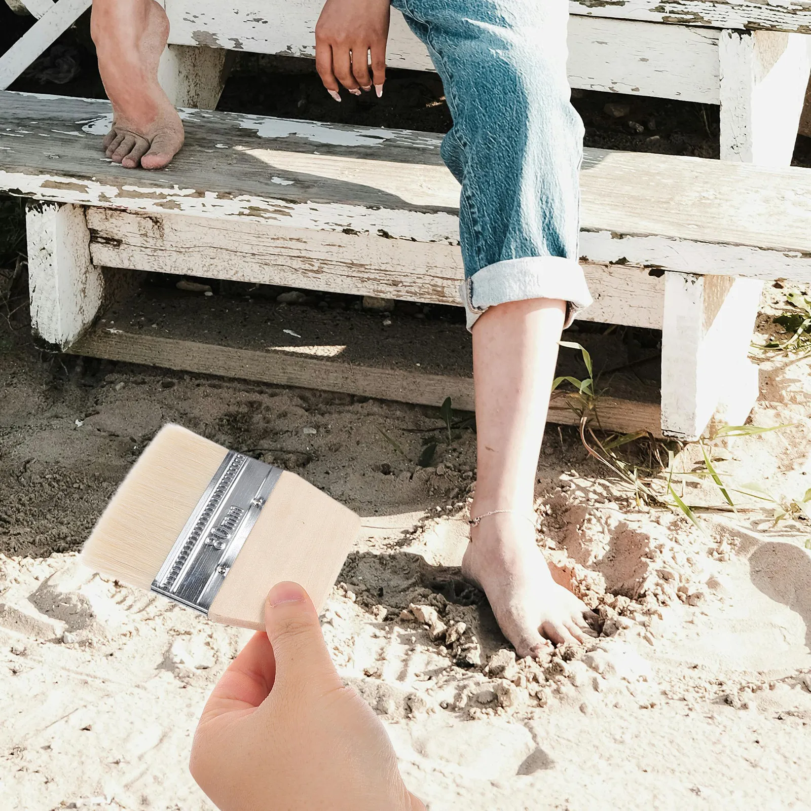 Beach Sand Cleaner Brush Soft Bristle Portable Sand Remover for Feet Body Door Rails Window Gaps Corners Multifunctional