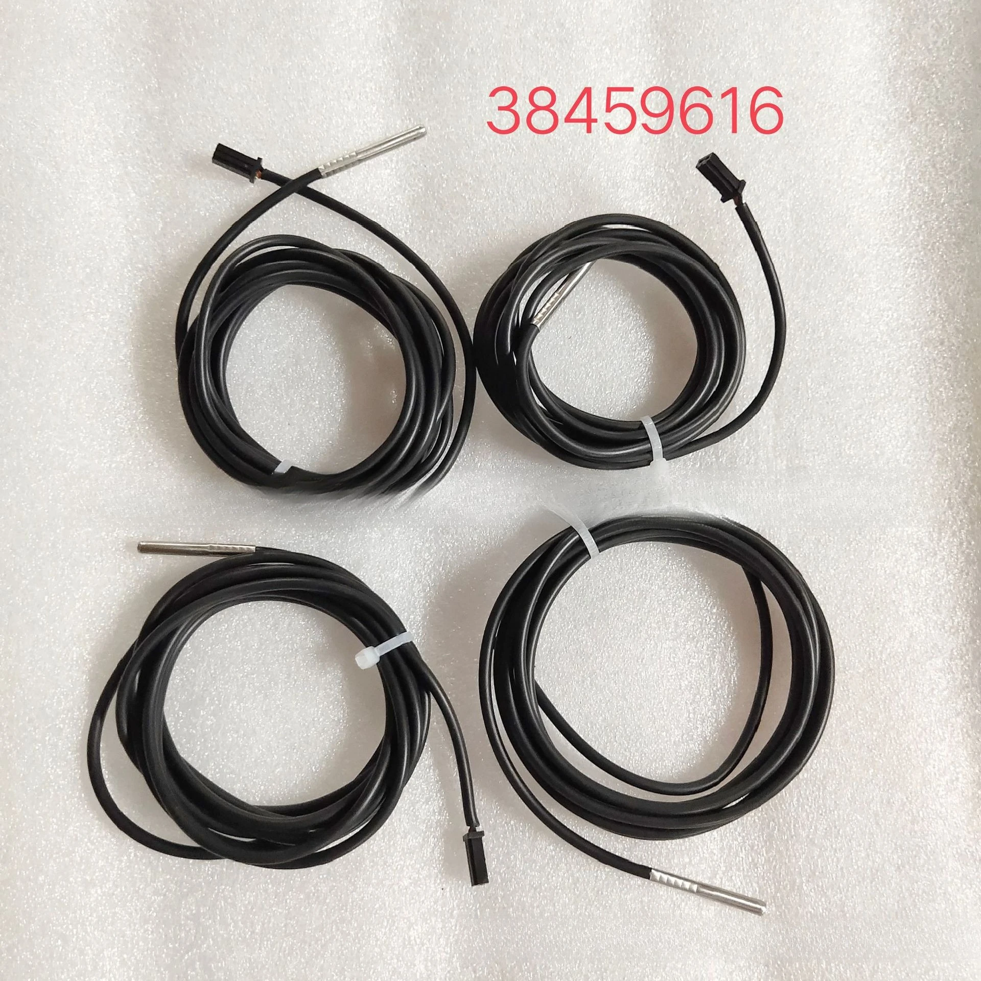 

3 Suitable accessories for air compressor: temperature sensor, temperature probe 38459616