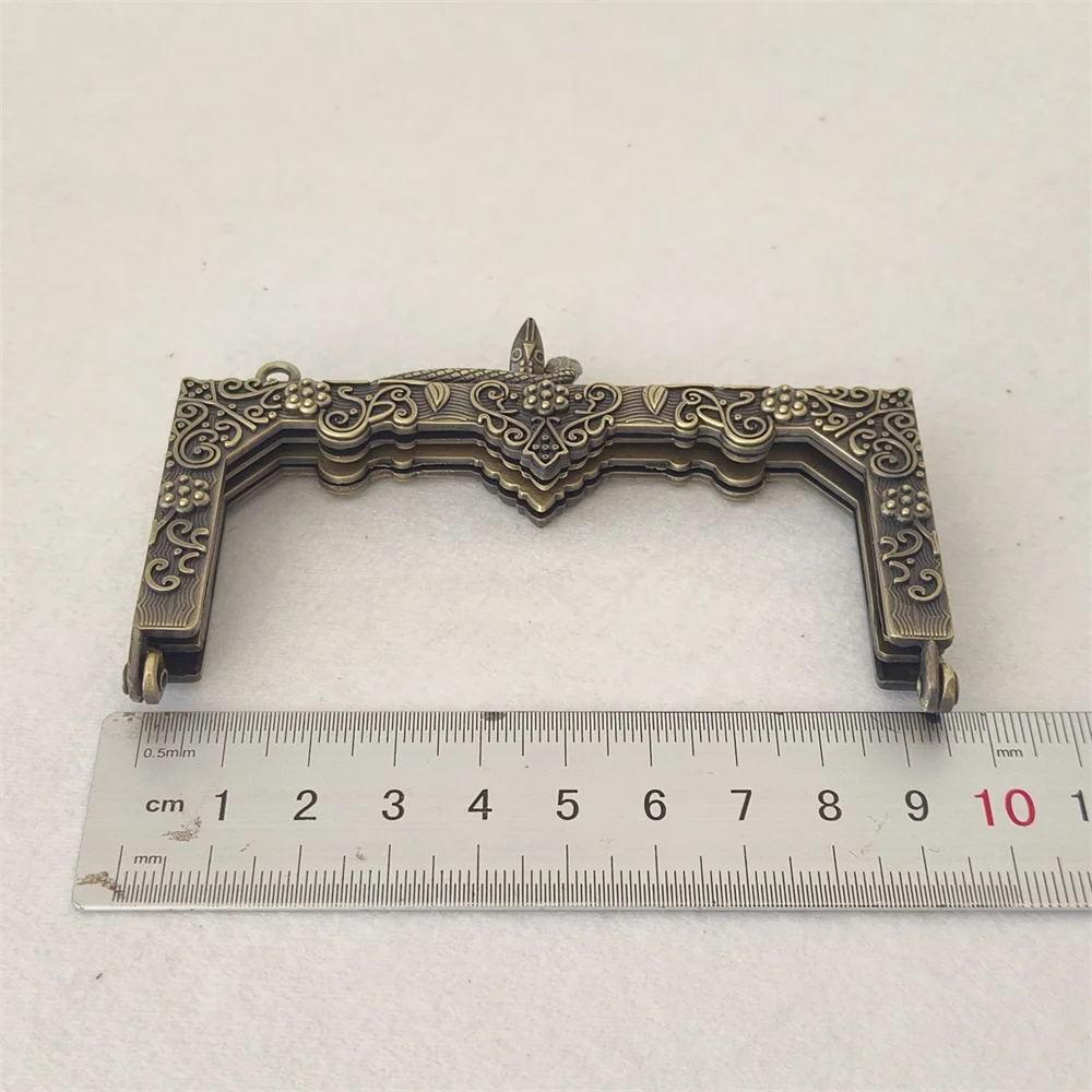 9.5X5 Cm Cynk Mosiądz Szycie Metalowa torebka Ramka Kwiat Torebka damska Pocałunek Zapięcie Wspornik DIY Sprzęt Akcesoria do torebek Uchwyt Obag — zdjęcie 2