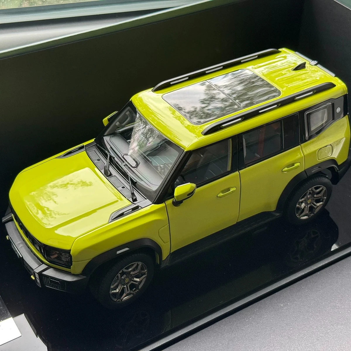 

JETOUR T2 T-2 Alloy Miniatures Car Model, CHERY Car Model,Jaecoo,SUV, Desktop Display Collection Micromodel,Traveler,1:18