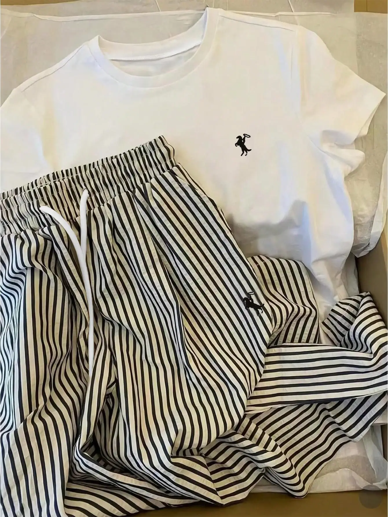 

Women's White Crewneck Tee & Black-White Striped Drawstring Shorts Set