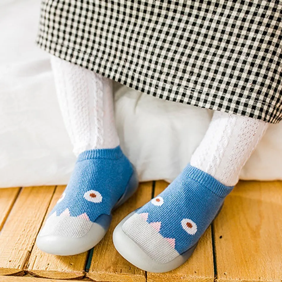 Zapatos de suelo para bebés y niños pequeños, calzado cálido de fondo suave, antifrío, primavera, Otoño e Invierno