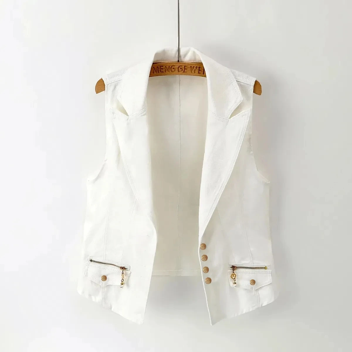 White 609