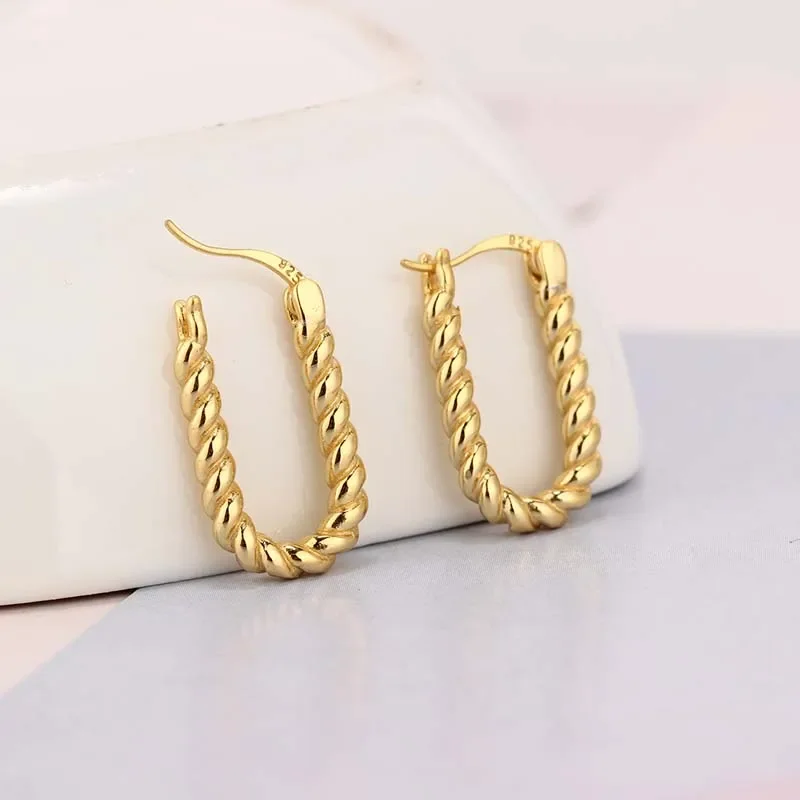 Minimalist Design Twist Pure Hoop Earring  Clips  Oval New 2025 Huggies  Party Jewelry Gift