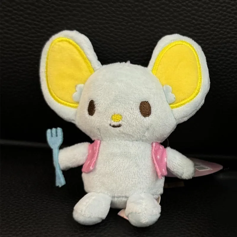 

Kawaii Flandre Holding Fork Keychain Plush Keyring Soft Stuffed for Backpacks Pendant Ornament Cute Rat Doll Bag Charm Accessory