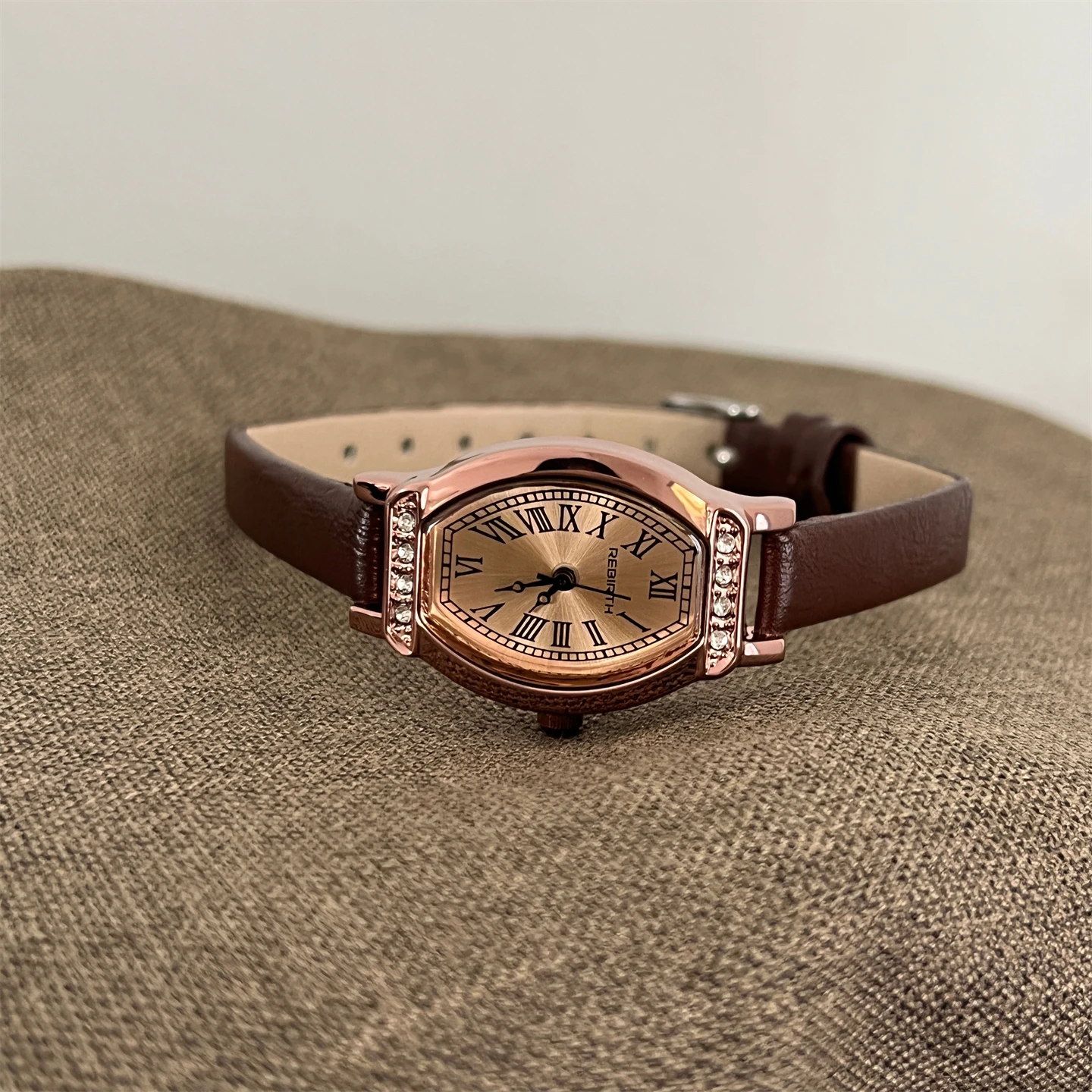 Brown retro square watch female student simple ins Korean temperament light luxury small high value watch