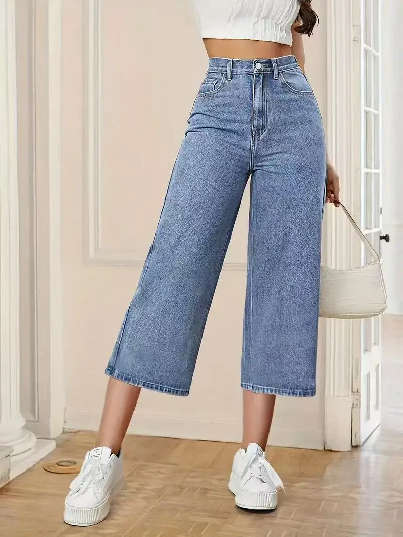 

Women's High-Waisted Wide-Leg Capri Jeans