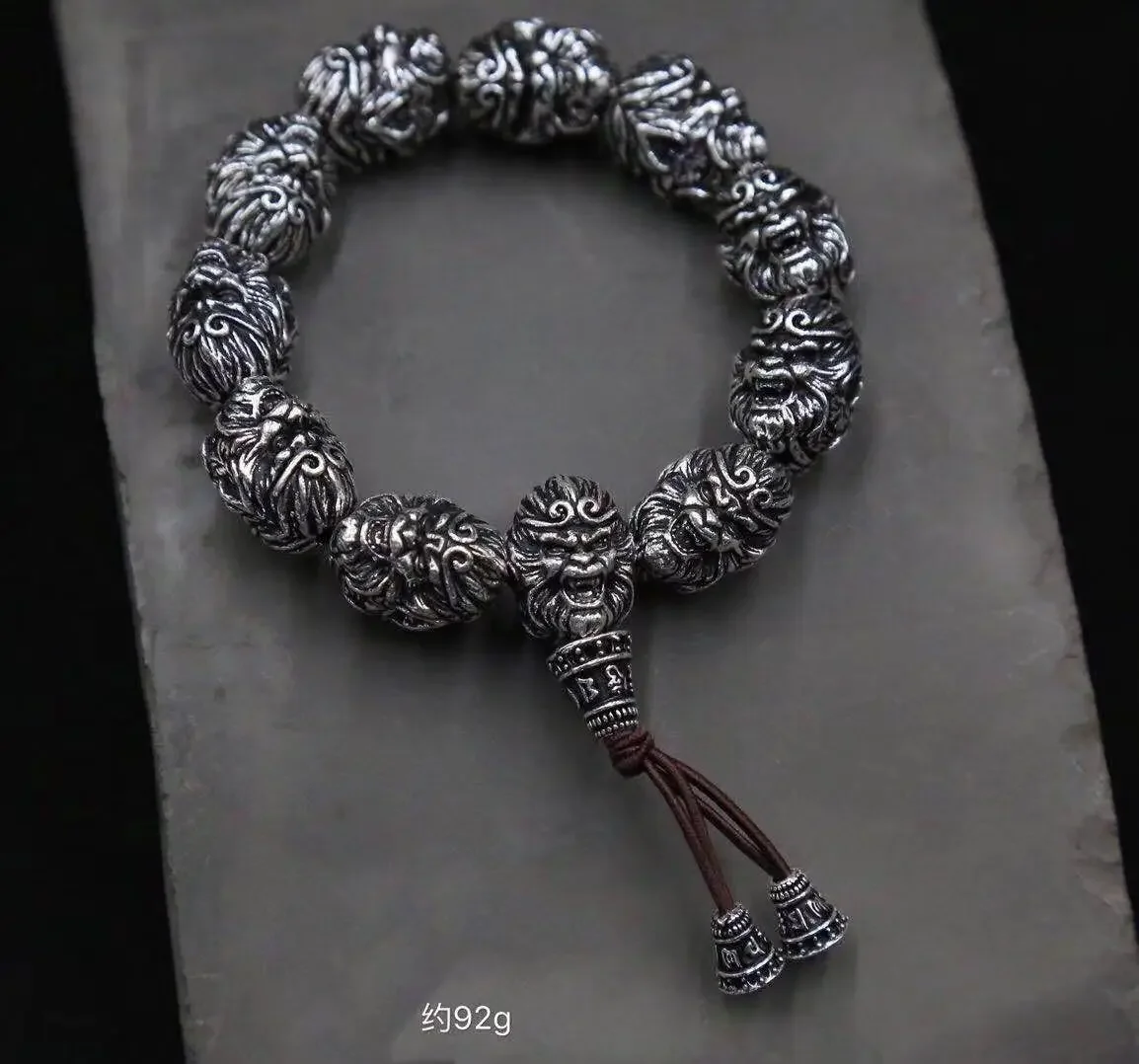 

Retro Domineering Men's Silver Bracelet Men's Silver-plated Buddha Beads Bracelet Monkey King Head Make Old Bangle Handstring