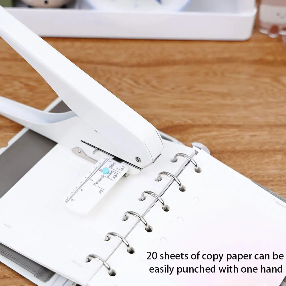 ثقب دائري واحد بقطر فتحة واحدة 4 مم، يثقوب بسهولة في 20 ورقة من ورق النسخ.