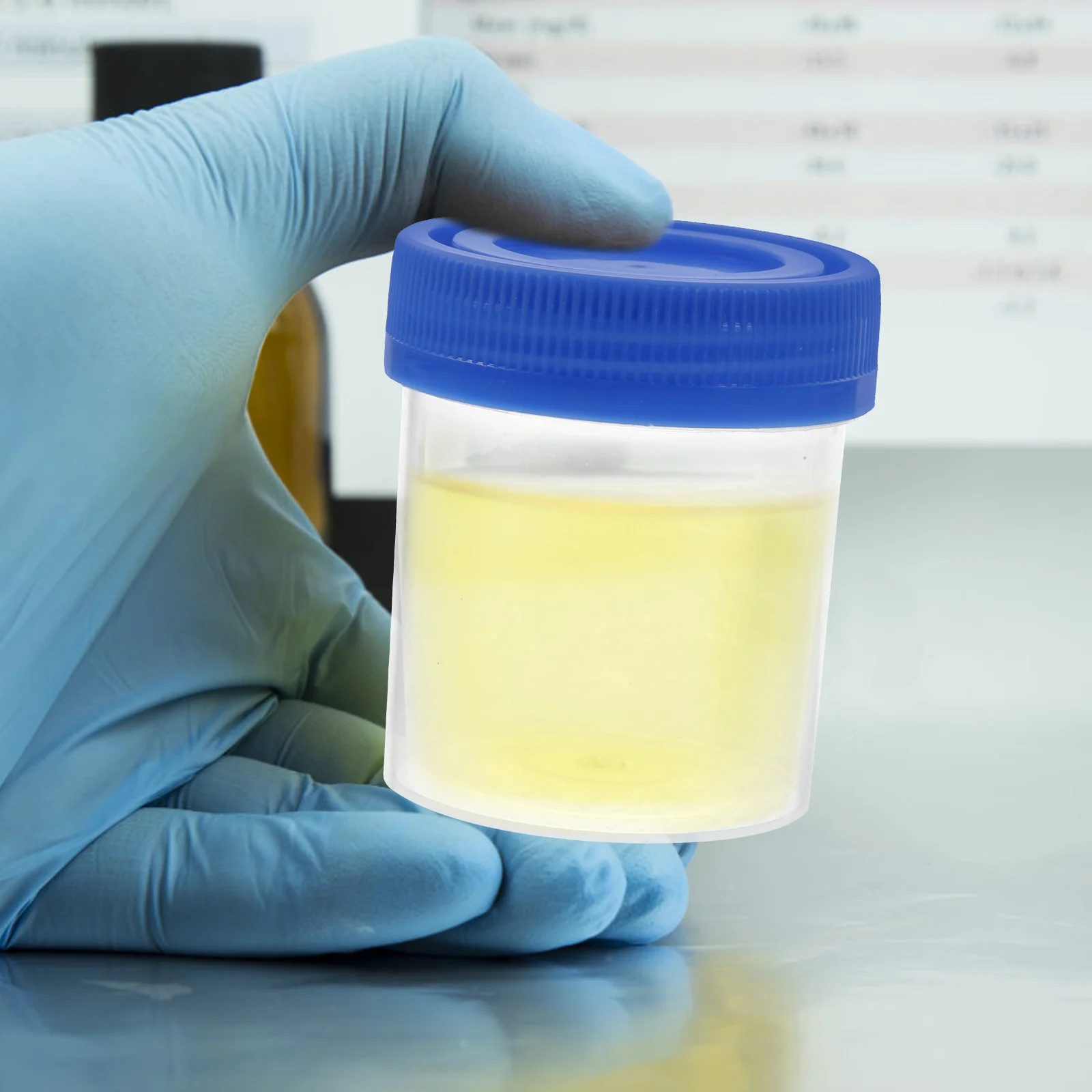 

50Pcs Urine Cups Thickened Plastic Specimen Collection Cups Leakproof Lids Recording Label Urine Container Testing Accessories