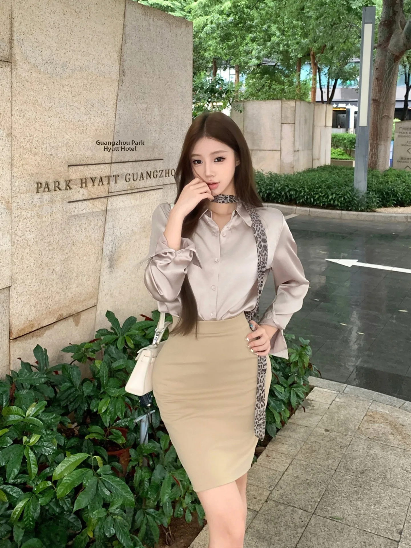 

Champagne Color Satin Long Sleeve Shirt Women's Spring Commute Loose Midi Length Silk Scarf Top Korean Style Business Casual
