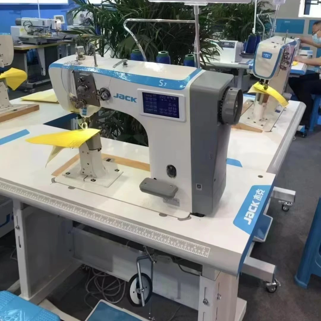 

New Digital Post Bed Lockstitch Machine Roller Feed JACK S7 Industrial Sewing Machines