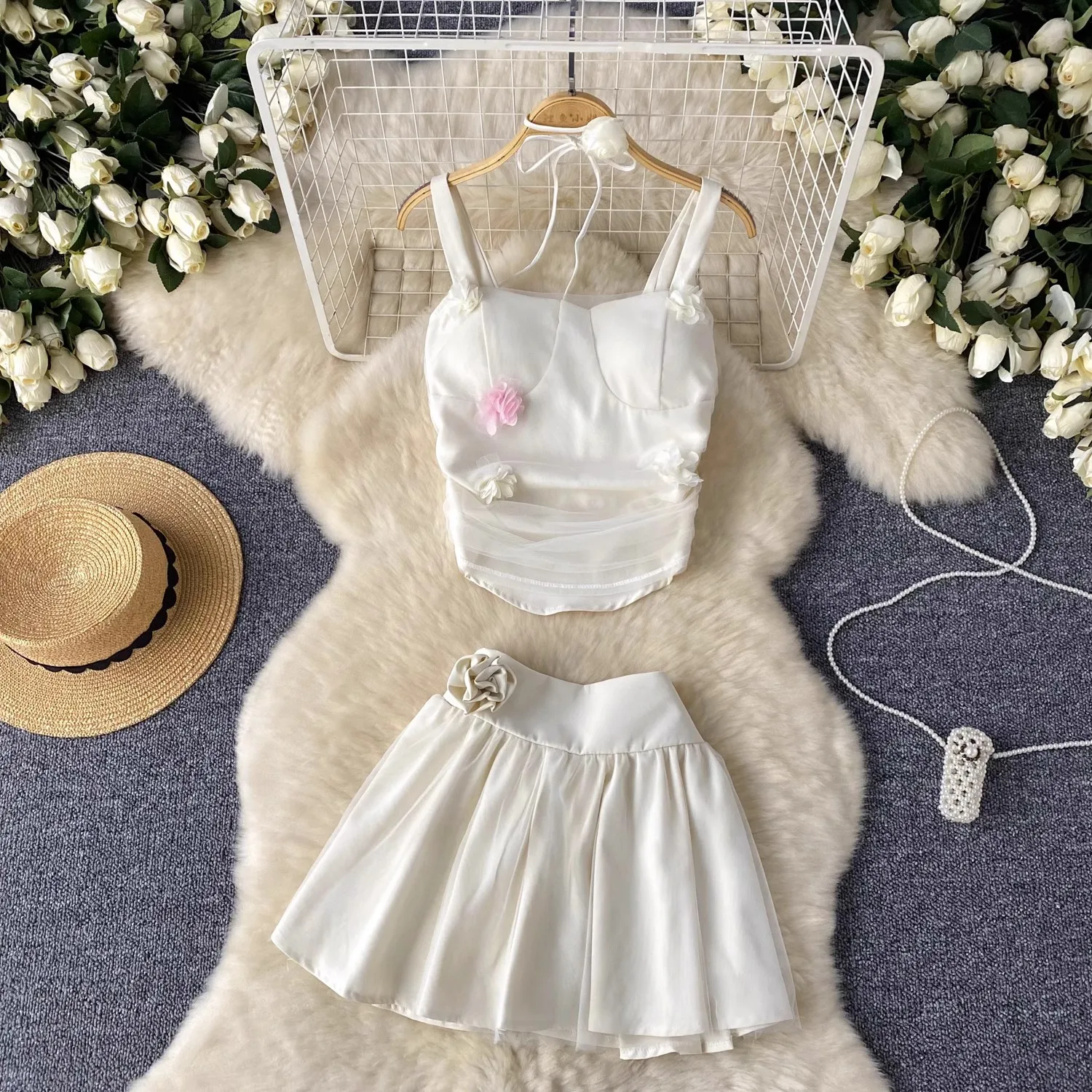 

Halter Top + High Waist Gauze Skirt Two-Piece Set Three-Dimensional Flower Top Chest Suspenders High Waist Gauze Skirt Sexy Suit