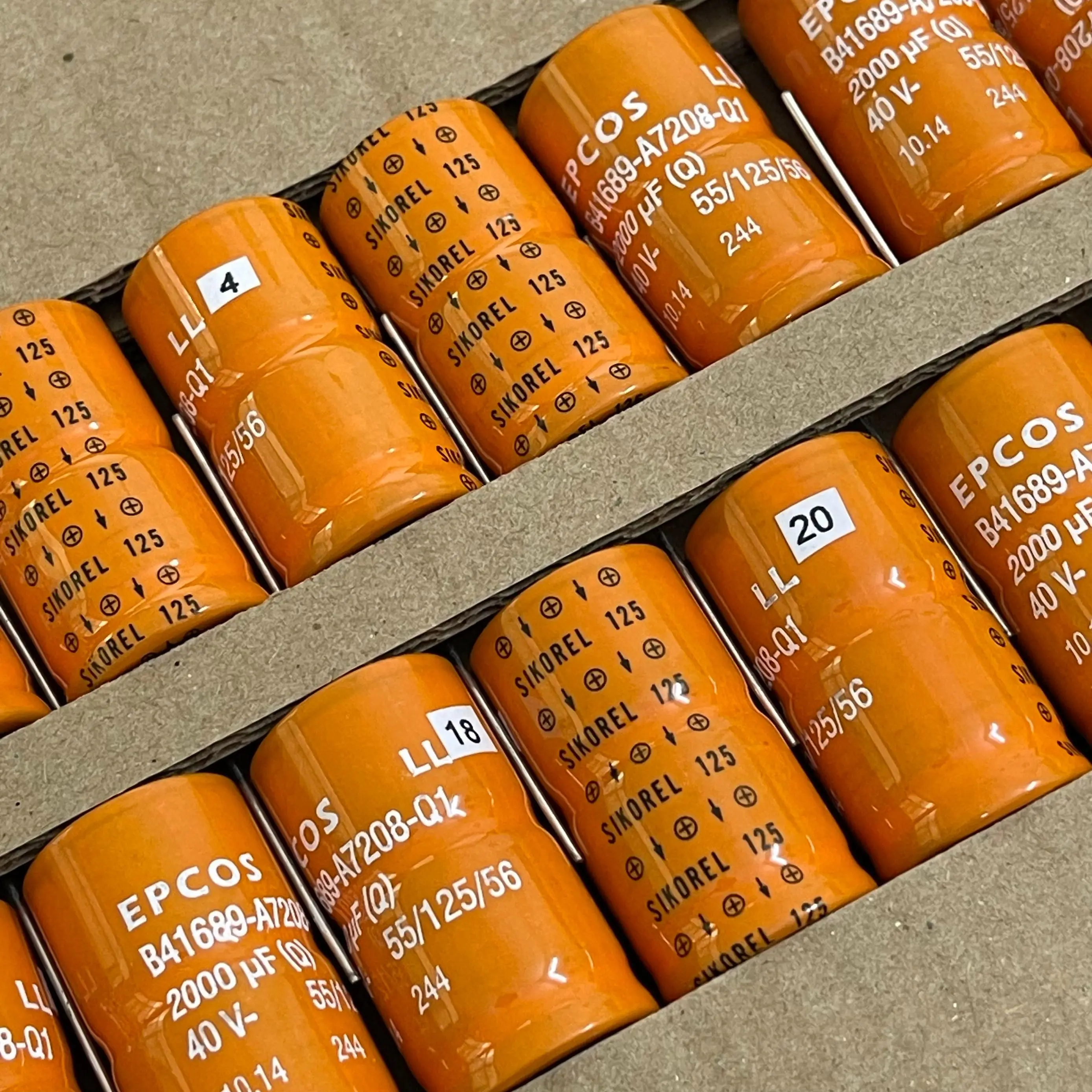 2 шт./2000 мкФ 40 В B41689A7208Q001 Q-класс автомобильный медный ножной высокотемпературный фильтр электролитический конденсатор