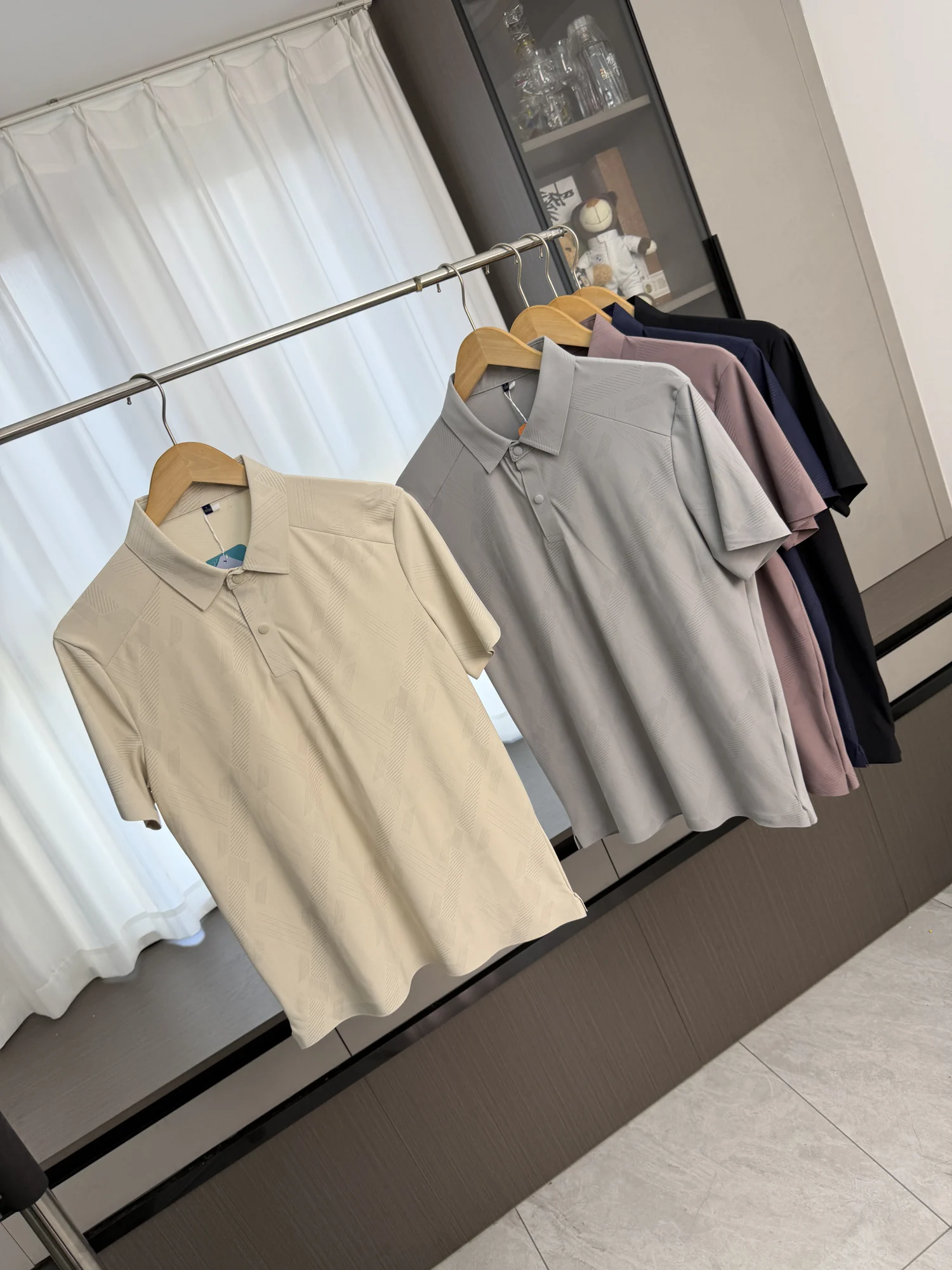 Ice Feeling Summer Men's Thin Elastic Seamless Glued Print Casual Short Sleeve  Shirt Breathable Standard Fit Other Material