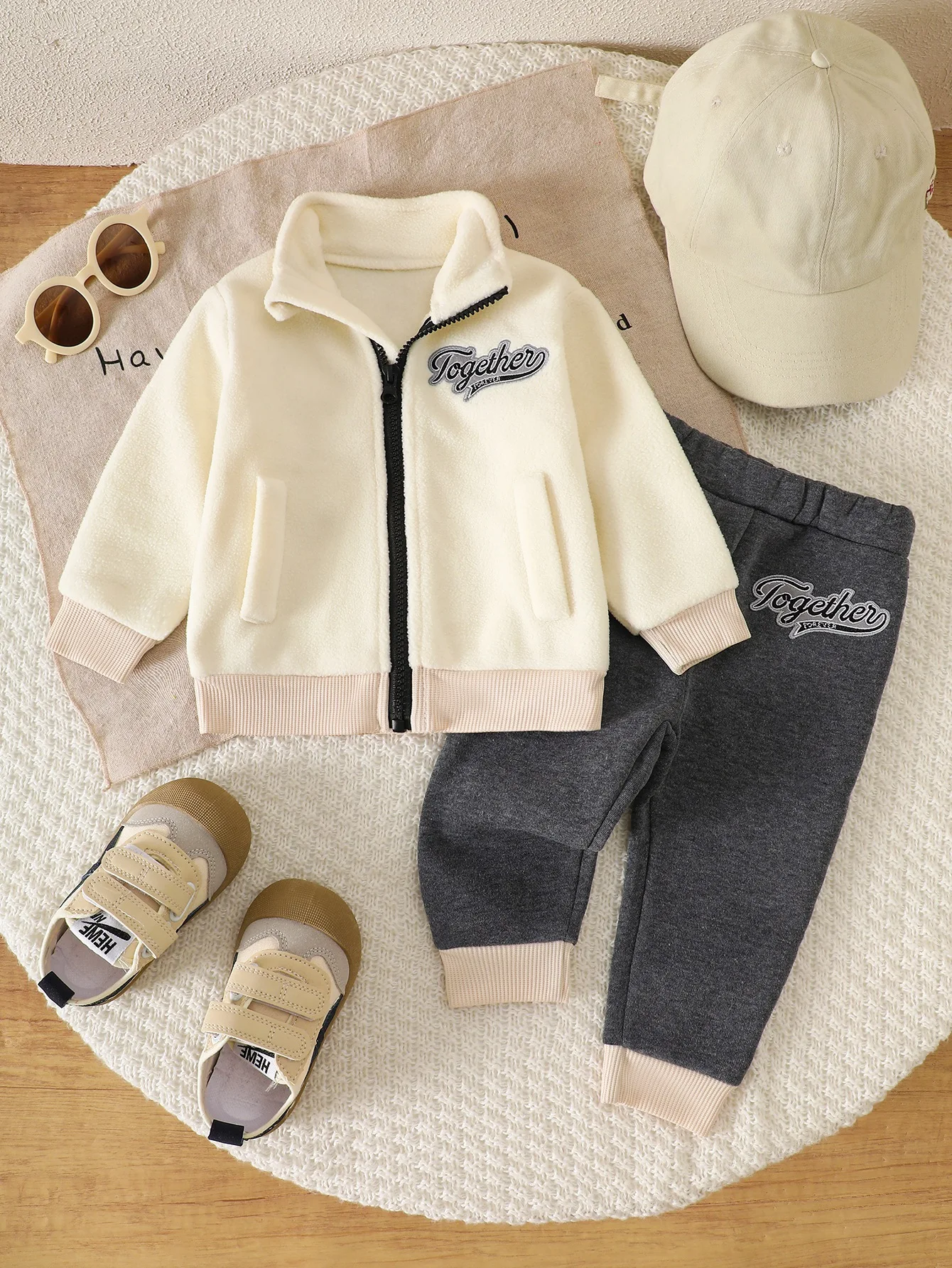 

IURNXB 2PCS Children Clothes Set Unisex Fleece Jacket+Long Pants Outfits Spring Fall Zipper Sweatshirt+Trousers Casual Wear 1-3Y