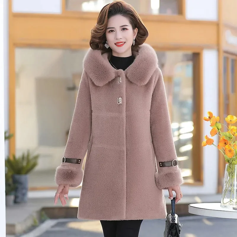 

Middle Aged and Elderly Women's 2024 Winter Clothing New Mink Velvet Jacket Medium Length 40 Year Old 50 New Mother's Thick Coat