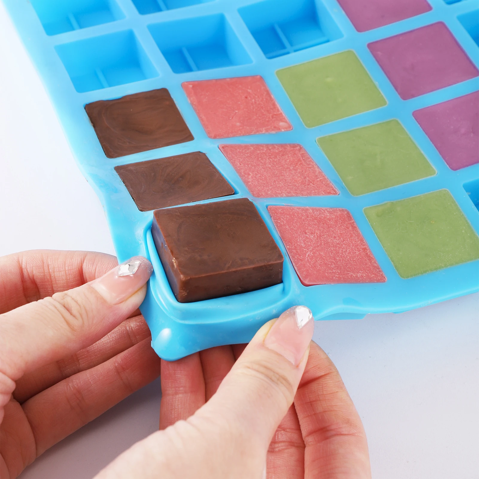 Molde de barra cuadrada de 77 cavidades, Mini molde de silicona para cavidad, molde para Fondant, gelatina de caramelo, cubo de hielo, Praliné, caramelo, herramienta para hornear pasteles DIY
