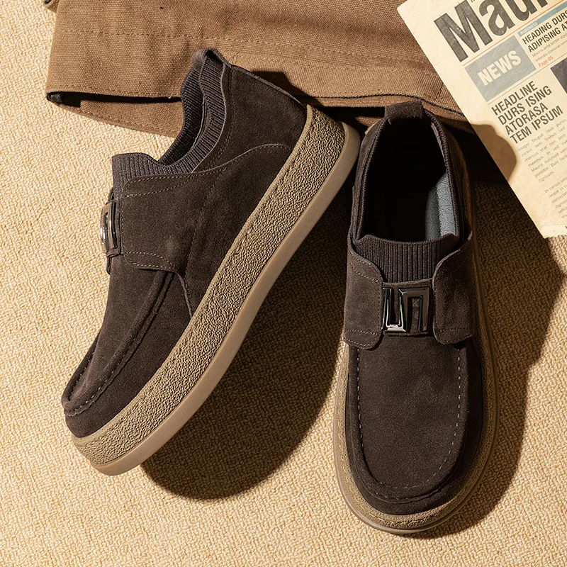 موضة الكاكي حذاء كاجوال للرجال جلد الغزال المتسكعون الرجال منصة الانزلاق على أحذية قيادة رجالية خفيفة الوزن الترفيه حذاء رجالي
