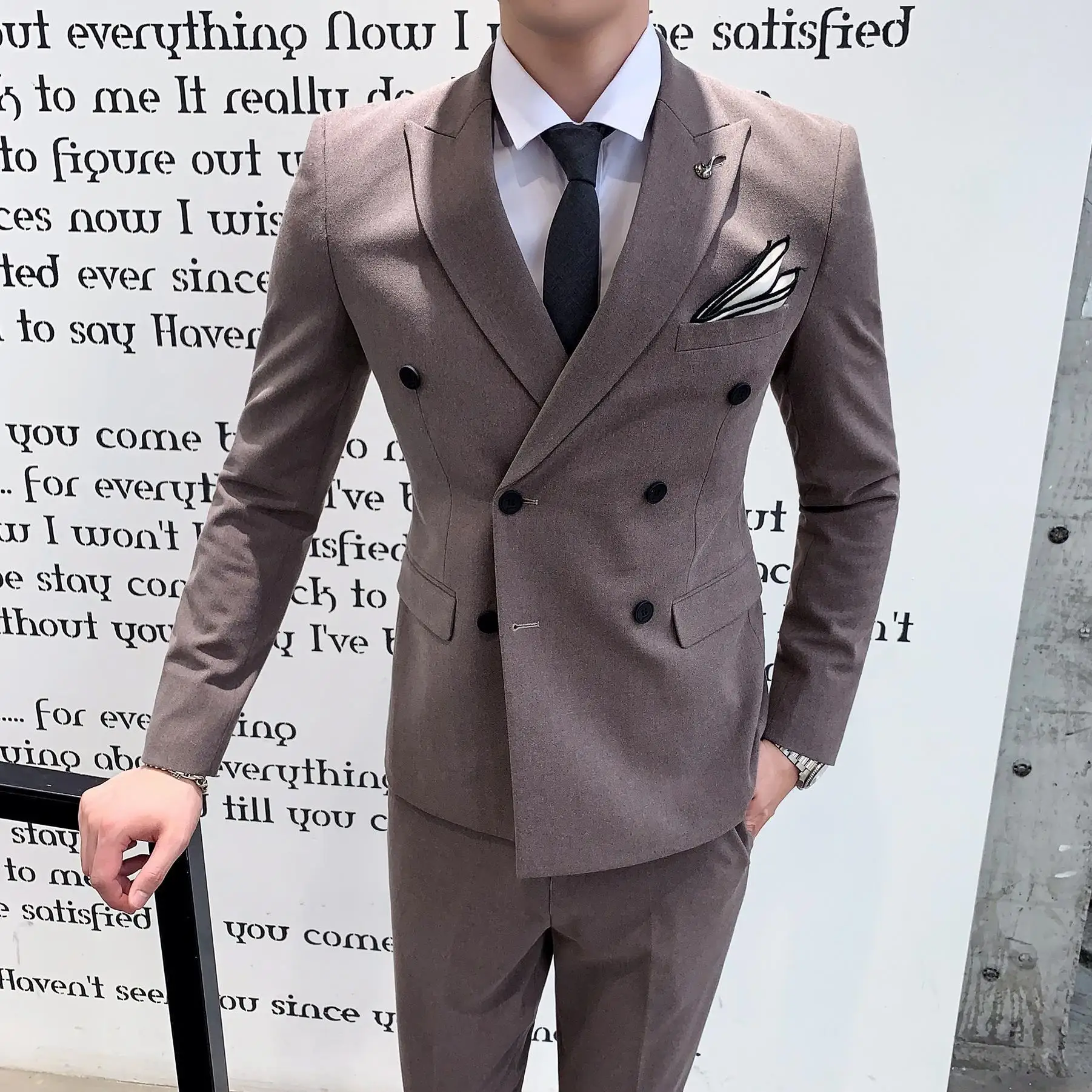 

L7397 Double-breasted three-piece slim-fit suit