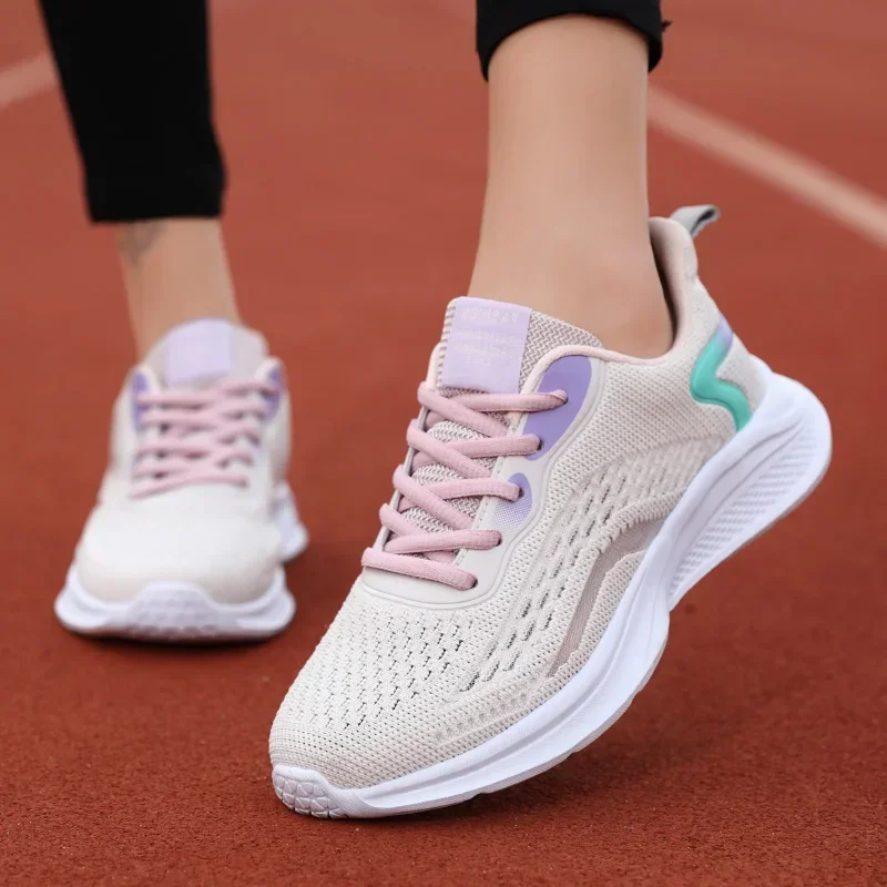 Flat Lightweight Jogging Shoes Fashion Breathable Flying Weave Ladies Casual Sneakers Women Non-Slip Sports Autumn Running Shoes