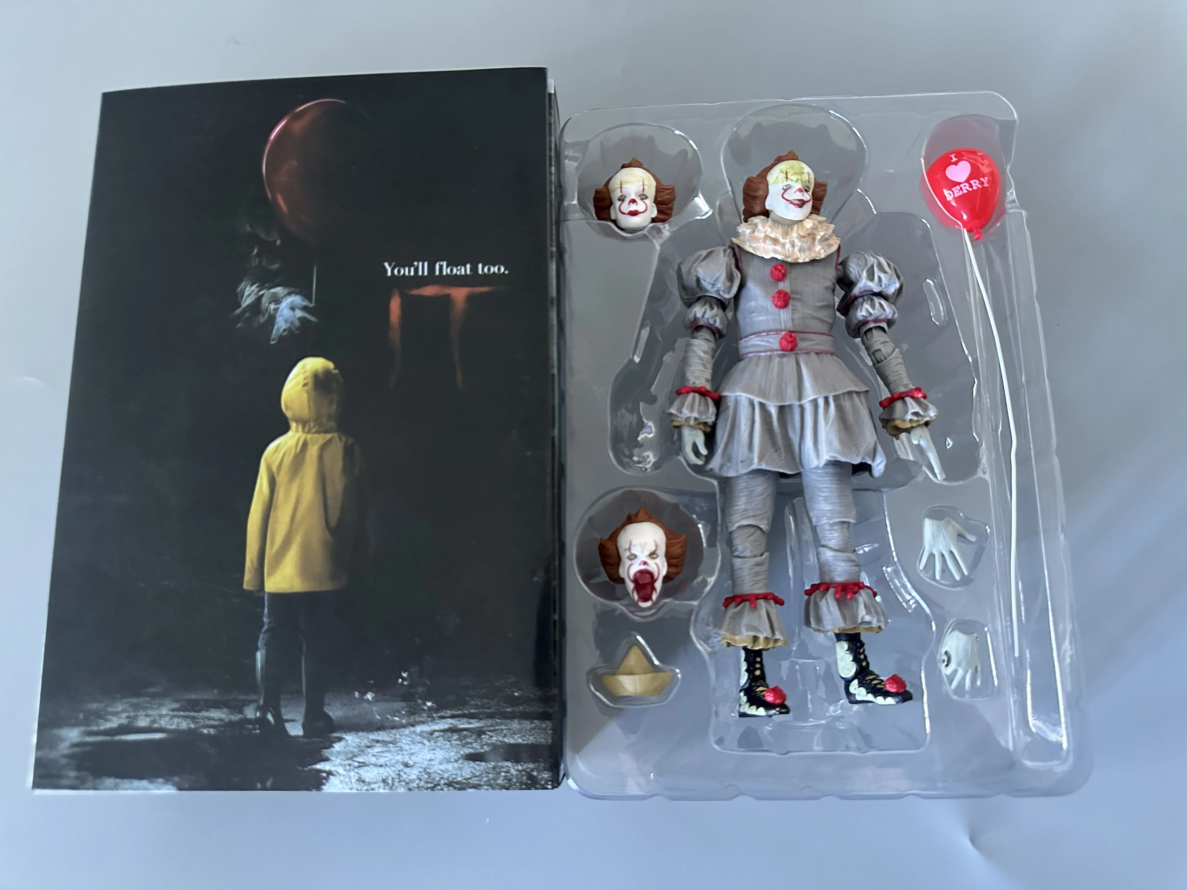 Accesorio de película: Muñeco articulado de lujo Joker Revival IT Bloody Horror, colgante hecho a mano, multiaccesorio de repuesto.