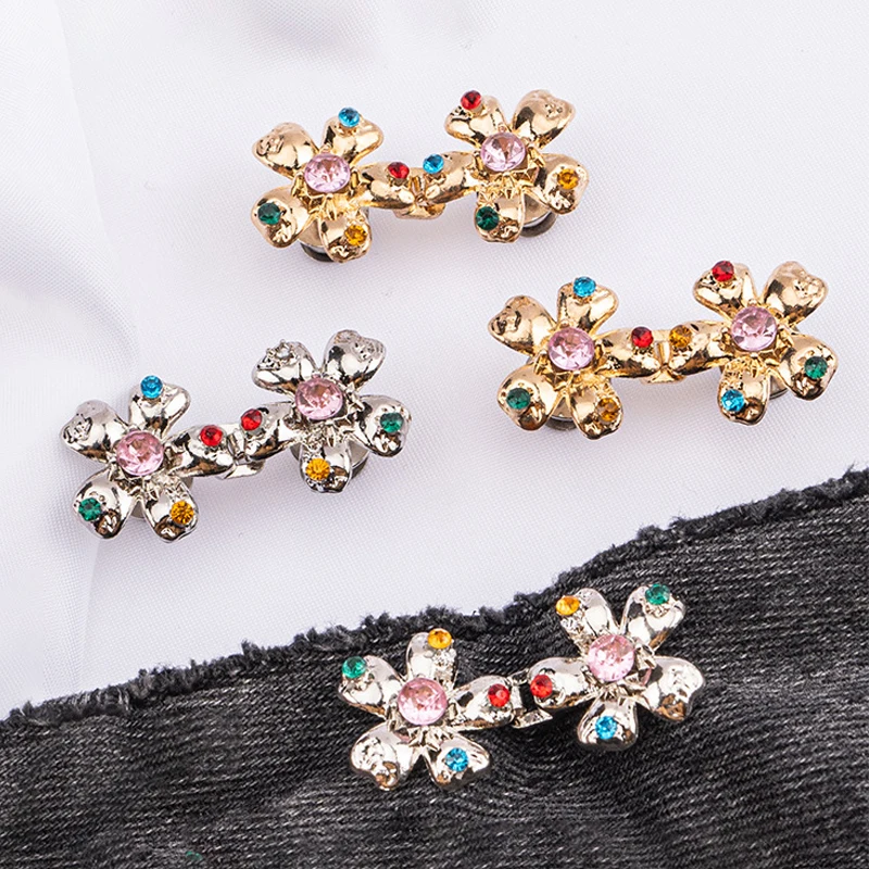 1Pair Exquisite Rhinestone Flower Waist Buckle Adjuster Pants Skirts Waist Tightener Adjustable No Sewing Required Waist Buckle