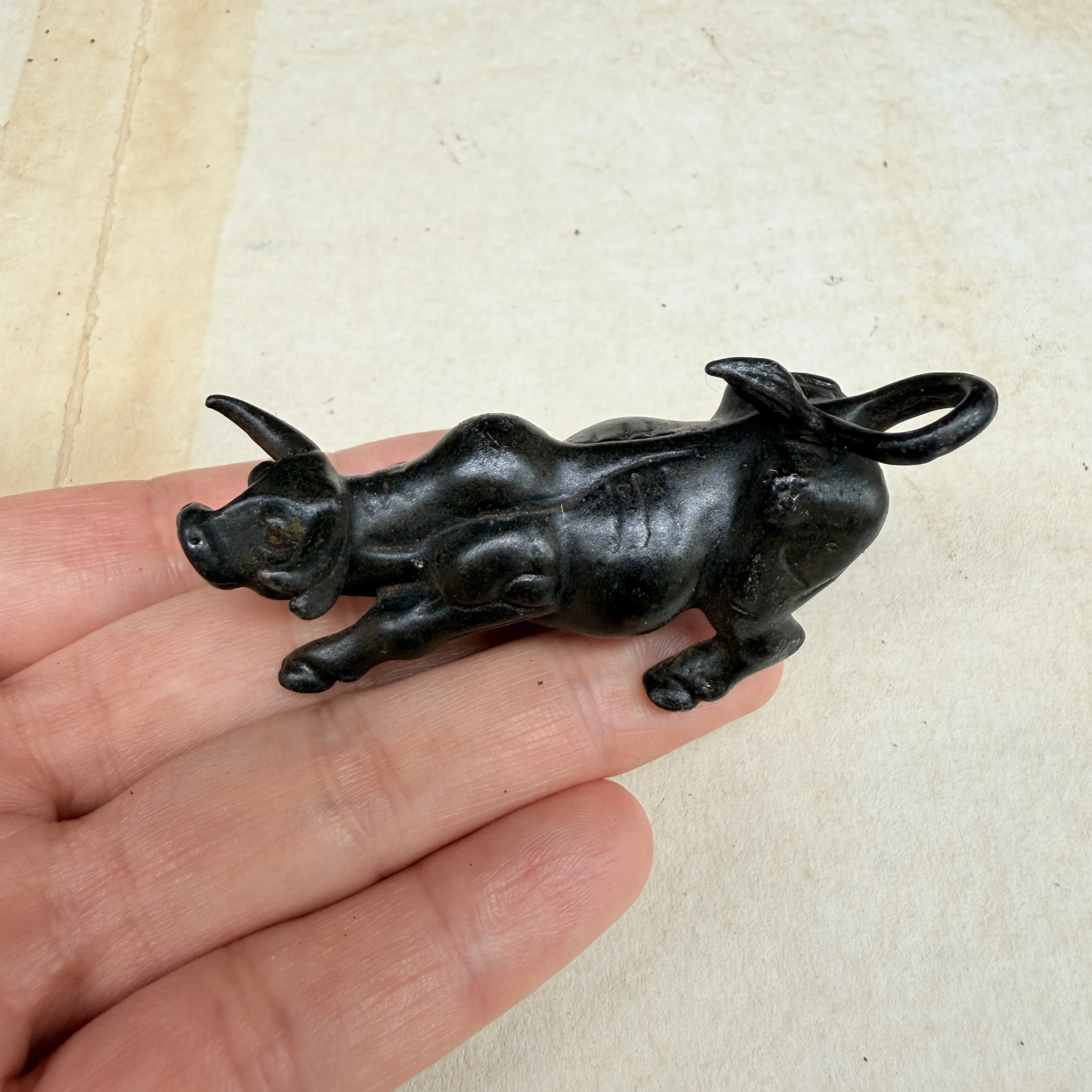 Retro black lacquer antique tin calf desktop creative decoration ornament