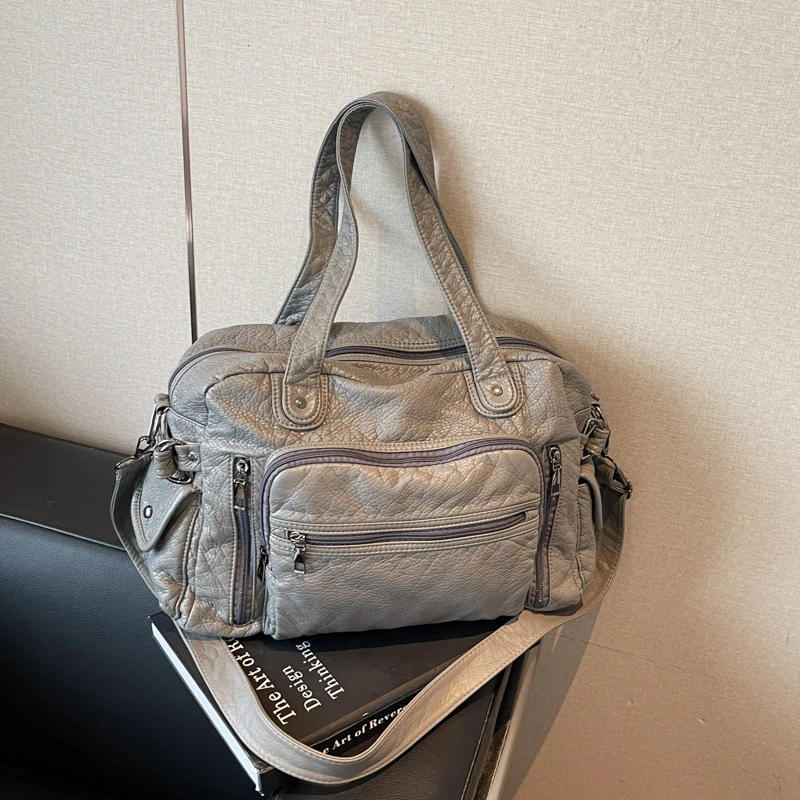 

2025 New High Quality Casual Versatile Solid PU Shoulder & Crossbody Bags Large Capacity Commute Fashionable Handbags for Women