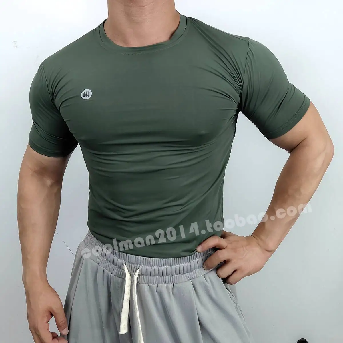 

Summer Ice Silk Short Sleeve Vintage T shirt Fitness Gym Plus Size Men Top Shirt
