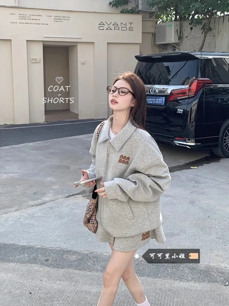 

American Sle Long Sve Hoodie Jaet with Dstring And Embroidery f Skirt Women's Faion Set Spring 2026 New Arrival