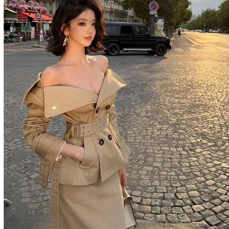 

Женский осенний комплект: укороченная куртка с двойными пуговицами, приталенная, повседневная, из полиэстера, быстросохнущая, молодежная мода