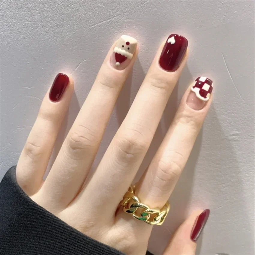 24 adet/takım Noel Satranç Checker Akrilik Sahte Nail İpuçları Yumuşak Bitmiş Aşınma Kısa Basın Nail Art Yama Tam Kapak Yanlış Çivi