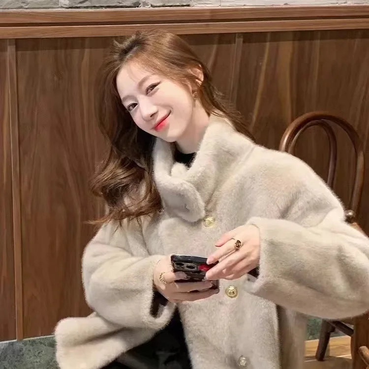

High-Quality Imitation Mink Velvet for Women Autumn and Winter 2025 Short Fur Outwear Fashion Outwear Cardigan OutwearTop Wh32