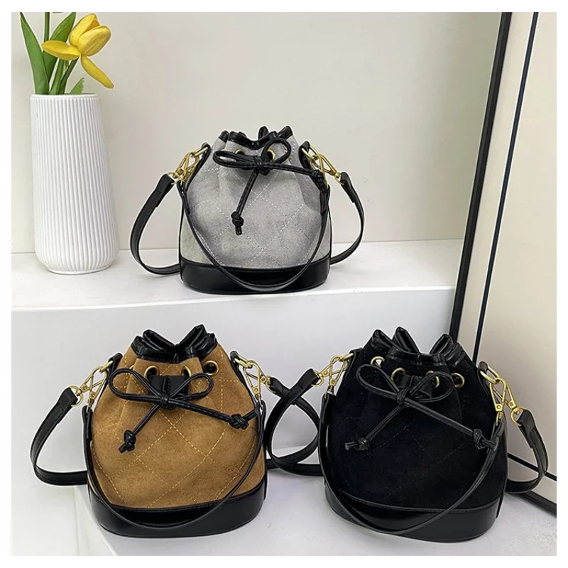 Luxuriöser, schicker Pendler-Rucksack für Damen, Designer-Rucksack mit Lederbesatz, Mischfunktion und Mode