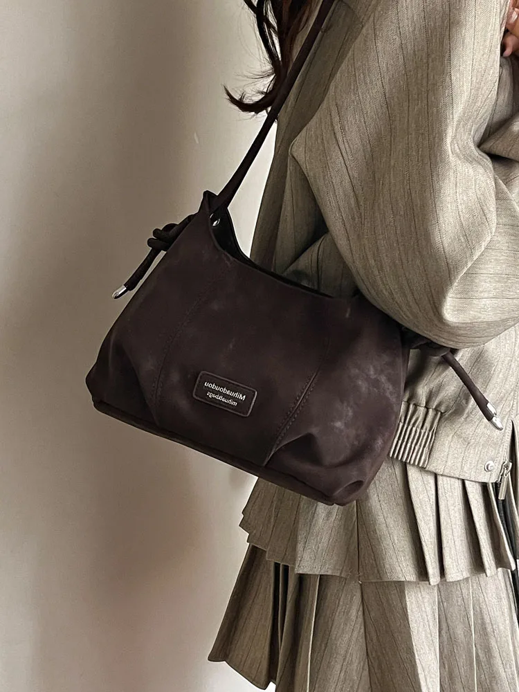 

Retro Suede Buet Bag Women's Commuter oulder Bag Faionable Casual Crossbody Bag Korean Sle Hard ell Handbag