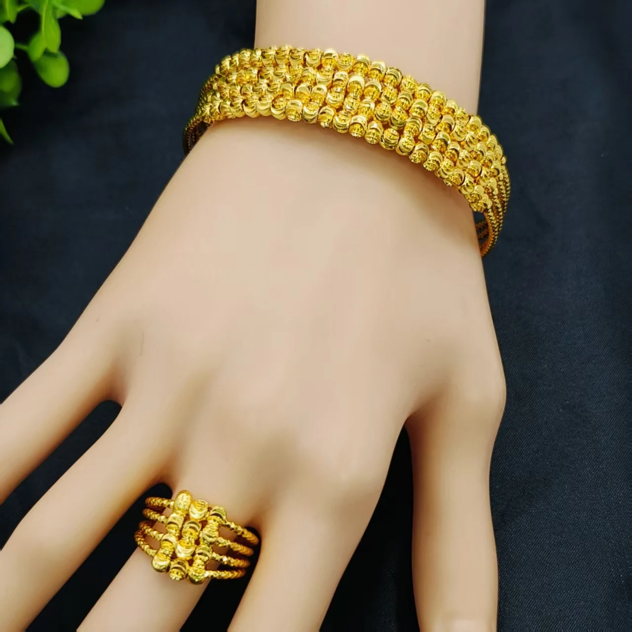 Dubai Gold Color Bangles And Ring 2Pcs Set for Women Ethiopian Arabic Indian Style Wedding Jewelry Gift