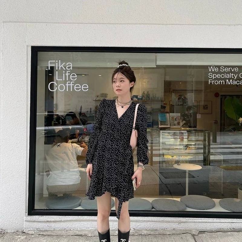 

Women V Neck Long Sleeve Mini Dress Lady Black Polka Dot Floral Print Choker Ruffle Loose Fit Dress Female City Walk Dress