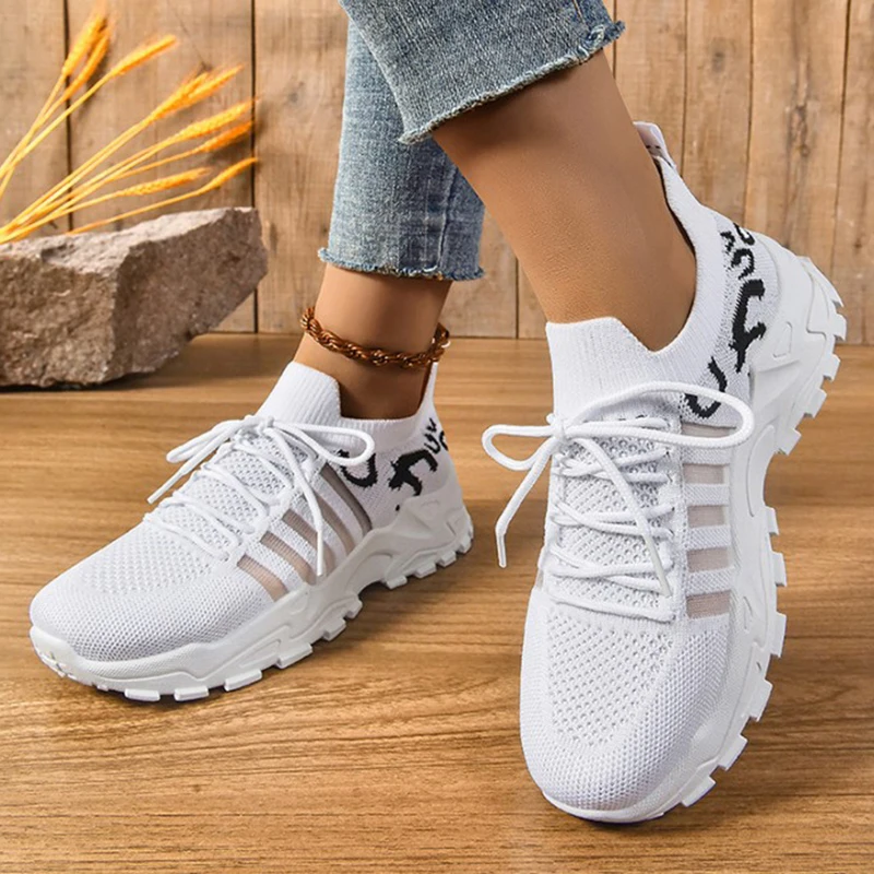 Zapatillas de deporte vulcanizadas a la moda para mujer, zapatos planos de Color sólido con plataforma de primavera para mujer, cuñas transpirables informales, zapatillas para caminar para mujer