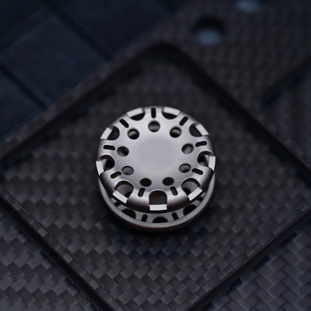 MCZHI EDC Stainless Steel 24.5mm Gyro Lock Luminous Ring Fidget Spinner Metal Fidget Toys For Adults