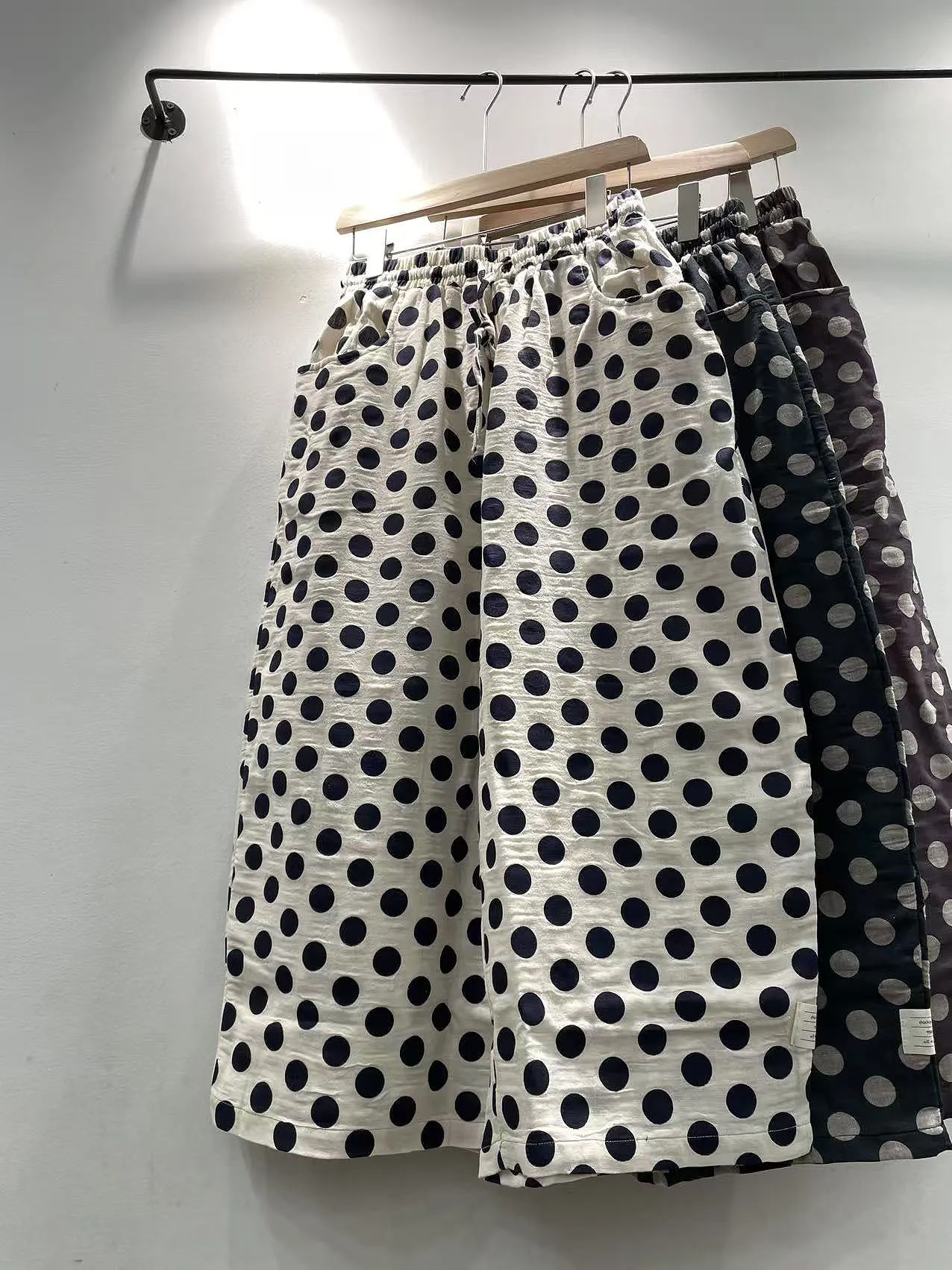 

Summer Women's Loose Wide Leg Pants Elastic Waist Polka Dot Double Gauze Cotton Casual Nine Point Pants Ladies Fashion