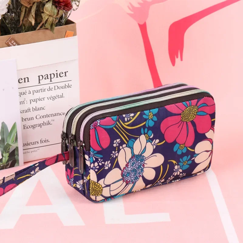 Advanced Multifunctional wallet with flower pattern portable handbags multiple card slots, personalized artistic Canvas Bag